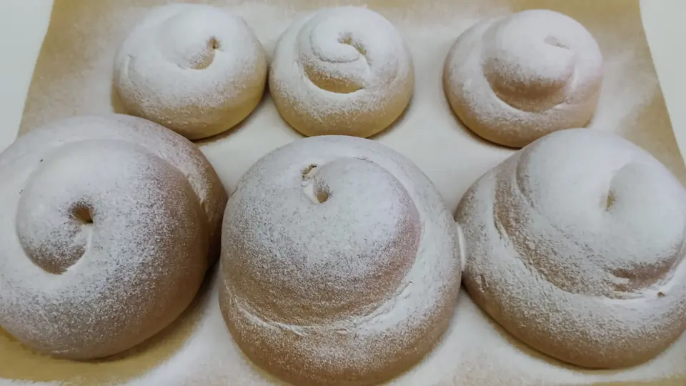 Petits pains de pâte en spirale